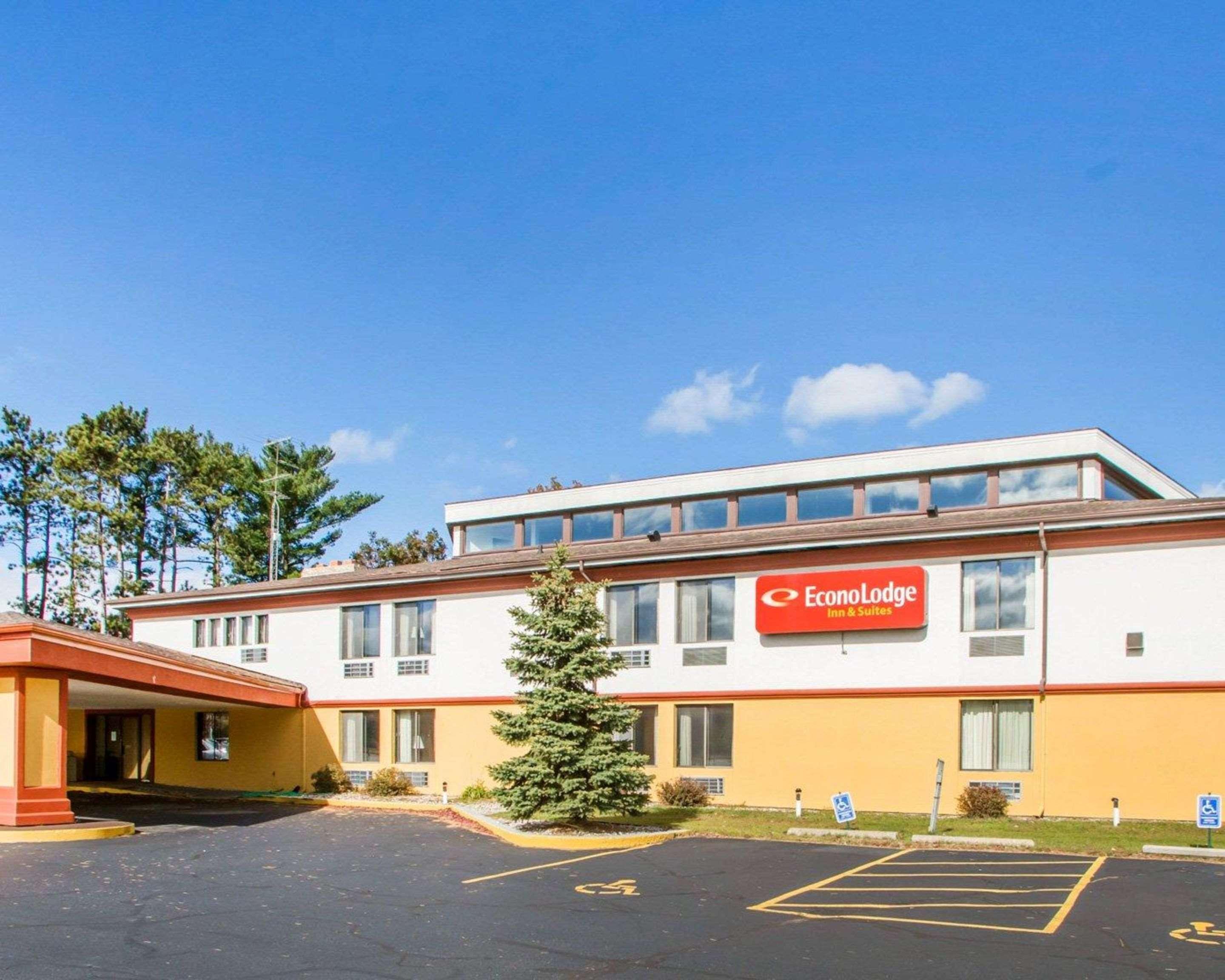 University Inn & Suites Stevens Point Exteriér fotografie