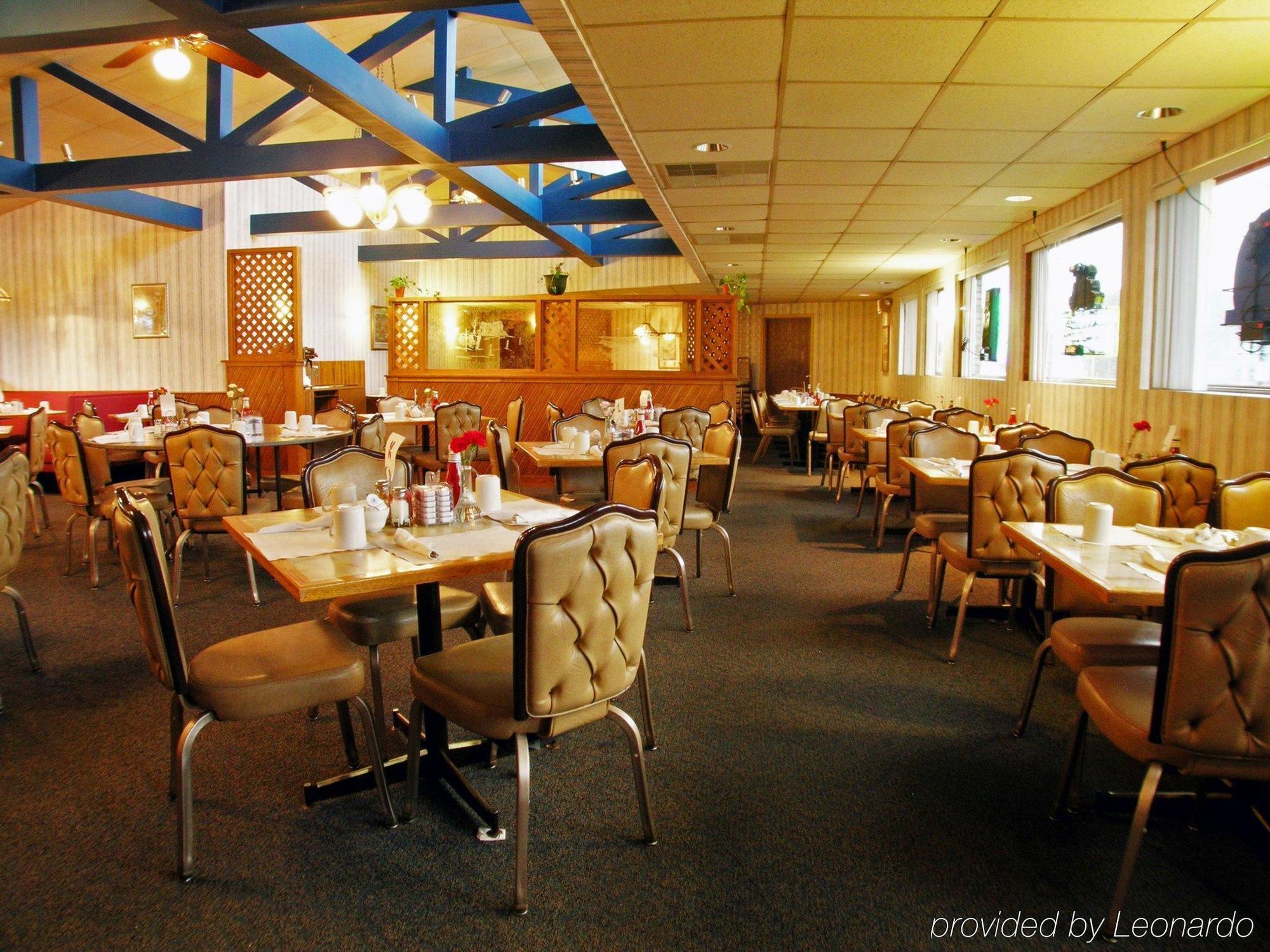 University Inn & Suites Stevens Point Exteriér fotografie